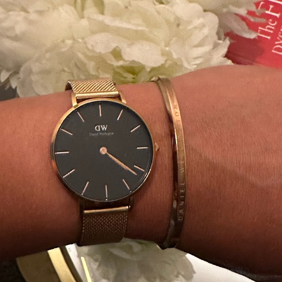 🕒Daniel🕝  Wellington Watch and Cuff - Picture 5 of 12